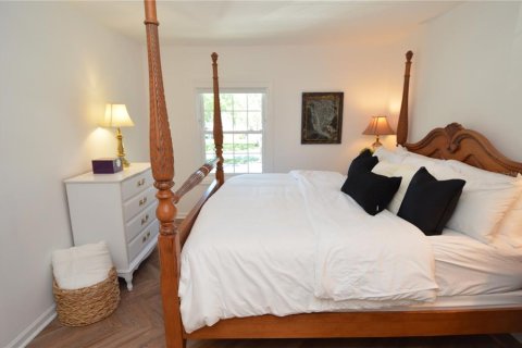 Condo in Saint Petersburg, Florida, 2 bedrooms  № 1529507 - photo 27