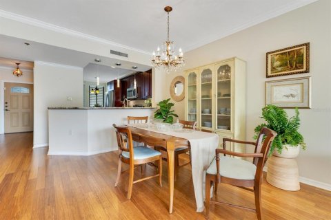 Condo in Orlando, Florida, 2 bedrooms  № 1511090 - photo 12