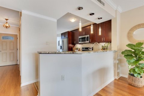 Condo in Orlando, Florida, 2 bedrooms  № 1511090 - photo 5