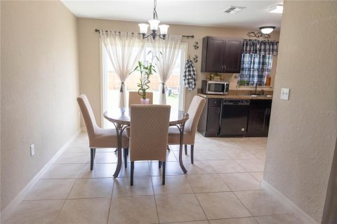 House in Ocala, Florida 3 bedrooms, 129.69 sq.m. № 1784696 - photo 15