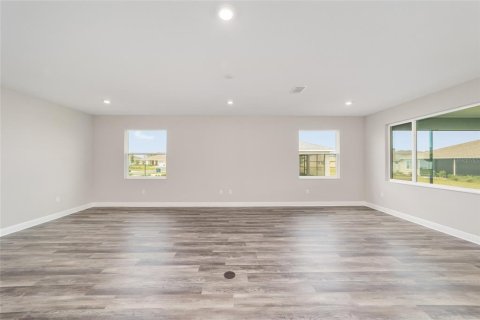 House in Ocala, Florida 2 bedrooms, 187.57 sq.m. № 1761479 - photo 12