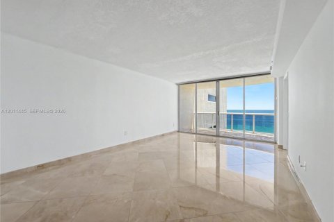 Copropriété à louer à Sunny Isles Beach, Floride: 2 chambres, 147.71 m2 № 2075205 - photo 5