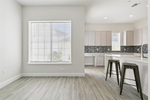 Townhouse in Celebration, Florida 3 bedrooms, 236.34 sq.m. № 2391359 - photo 14