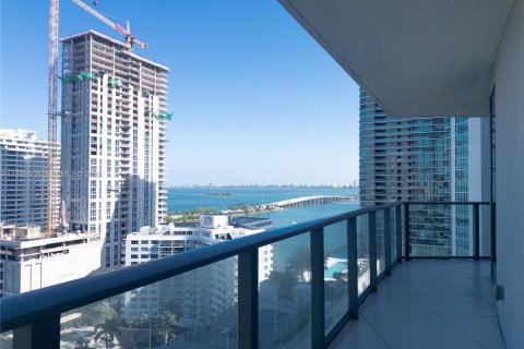 Condo in Miami, Florida, 3 bedrooms  № 2019805 - photo 17