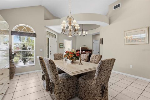 House in Lakewood Ranch, Florida 3 bedrooms, 198.07 sq.m. № 2209458 - photo 8