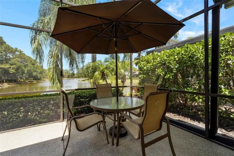 House in Lakewood Ranch, Florida 3 bedrooms, 198.07 sq.m. № 2209458 - photo 15