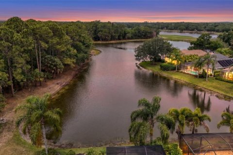 House in Lakewood Ranch, Florida 3 bedrooms, 198.07 sq.m. № 2209458 - photo 16