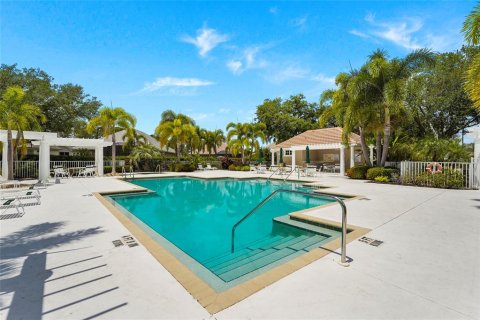 House in Lakewood Ranch, Florida 3 bedrooms, 198.07 sq.m. № 2209458 - photo 17