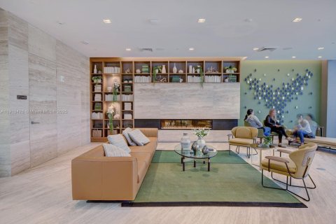 Copropriété à vendre à North Miami Beach, Floride: 2 chambres, 103.96 m2 № 1966594 - photo 19