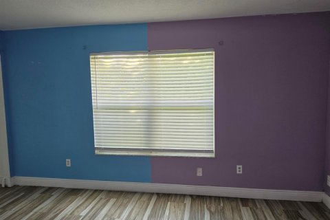 Villa ou maison à louer à Port St. Lucie, Floride: 3 chambres, 154.22 m2 № 2387111 - photo 8