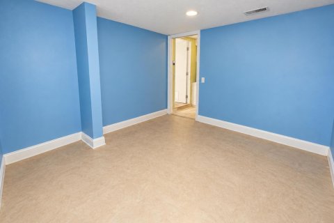 Villa ou maison à louer à Port St. Lucie, Floride: 3 chambres, 154.22 m2 № 2387111 - photo 12