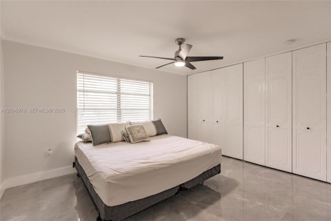 Copropriété à louer à Oakland Park, Floride: 2 chambres, 92.9 m2 № 2386914 - photo 13