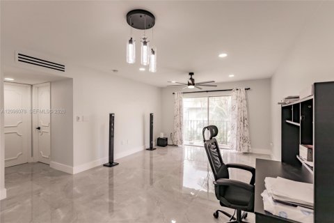 Copropriété à louer à Oakland Park, Floride: 2 chambres, 92.9 m2 № 2386914 - photo 3
