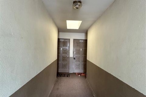 Condominio en alquiler en Orlando, Florida, 2 dormitorios, 76.64 m2 № 1919645 - foto 26