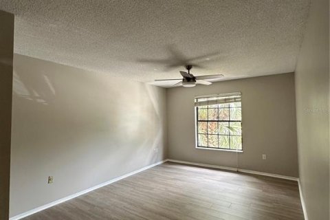 Condominio en alquiler en Orlando, Florida, 2 dormitorios, 76.64 m2 № 1919645 - foto 13
