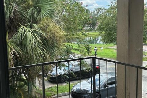 Condominio en alquiler en Orlando, Florida, 2 dormitorios, 76.64 m2 № 1919645 - foto 25