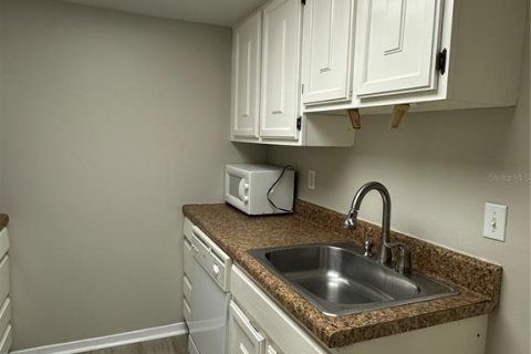Condominio en alquiler en Orlando, Florida, 2 dormitorios, 76.64 m2 № 1919645 - foto 8