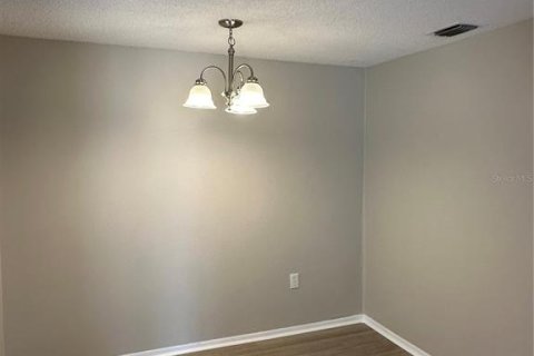 Condominio en alquiler en Orlando, Florida, 2 dormitorios, 76.64 m2 № 1919645 - foto 11