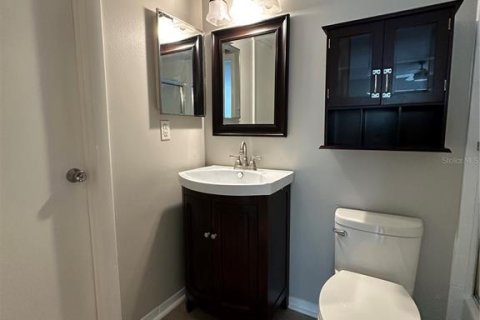 Condominio en alquiler en Orlando, Florida, 2 dormitorios, 76.64 m2 № 1919645 - foto 16