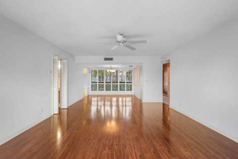 Copropriété à vendre à Boynton Beach, Floride: 2 chambres, 137.4 m2 № 2175784 - photo 10