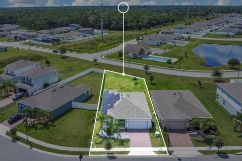 House in Davenport, Florida 3 bedrooms, 142.42 sq.m. № 1845280 - photo 4