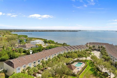 Townhouse in Oldsmar, Florida 3 bedrooms, 170.38 sq.m. № 2142220 - photo 3