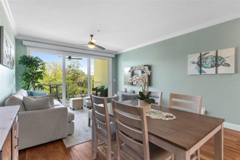 Townhouse in Oldsmar, Florida 3 bedrooms, 170.38 sq.m. № 2142220 - photo 14