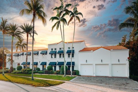 Villa ou maison à vendre à Coral Gables, Floride: 7 chambres, 994.61 m2 № 1847753 - photo 4