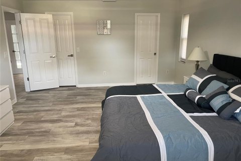 House in Palm Coast, Florida 3 bedrooms, 199.55 sq.m. № 1918856 - photo 6