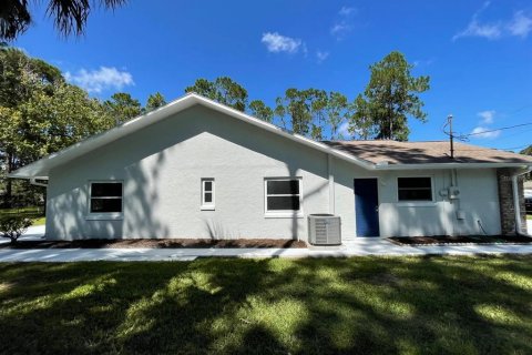 House in Palm Coast, Florida 3 bedrooms, 199.55 sq.m. № 1918856 - photo 21