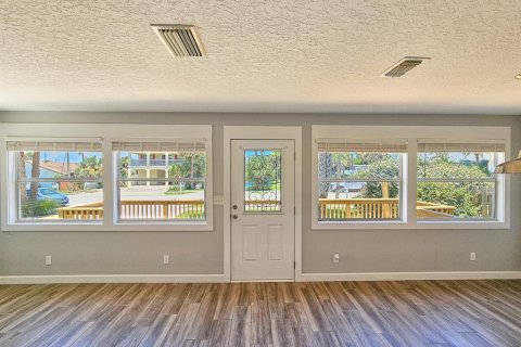 House in Flagler Beach, Florida 2 bedrooms, 96.62 sq.m. № 1846393 - photo 15