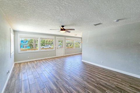 House in Flagler Beach, Florida 2 bedrooms, 96.62 sq.m. № 1846393 - photo 13