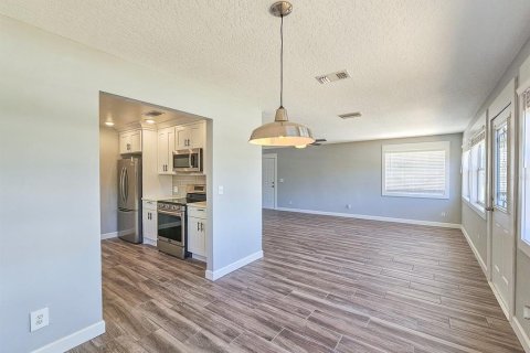 House in Flagler Beach, Florida 2 bedrooms, 96.62 sq.m. № 1846393 - photo 16