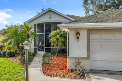 Villa ou maison à vendre à Tavares, Floride: 3 chambres, 169.36 m2 № 2204945 - photo 4