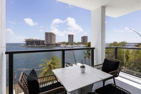 Condominio en venta en Miami, Florida, 2 dormitorios, 117.89 m2 № 1956488 - foto 13