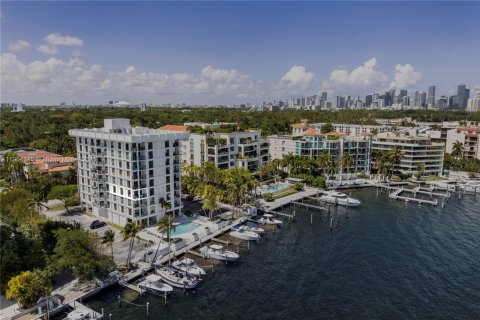 Condominio en venta en Miami, Florida, 2 dormitorios, 117.89 m2 № 1956488 - foto 29