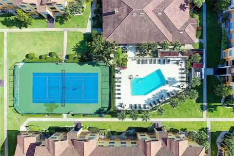 Condo in Seminole, Florida, 2 bedrooms  № 2379834 - photo 2