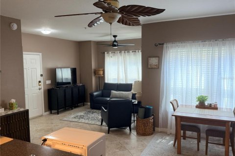 Condo in Seminole, Florida, 2 bedrooms  № 2379834 - photo 23