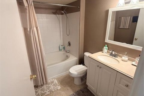 Condo in Seminole, Florida, 2 bedrooms  № 2379834 - photo 20