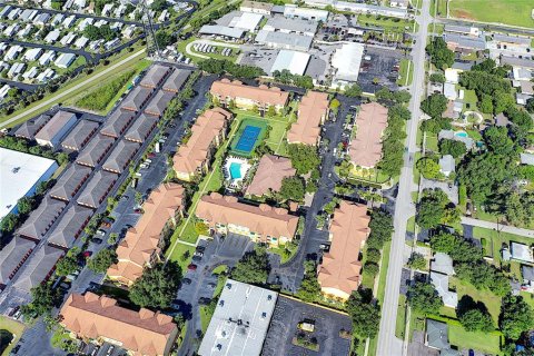 Condo in Seminole, Florida, 2 bedrooms  № 2379834 - photo 3