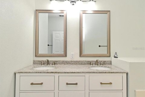 Casa en venta en Deltona, Florida, 4 dormitorios, 218.51 m2 № 1747497 - foto 21