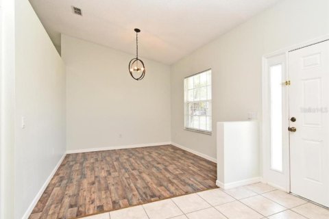 Casa en venta en Deltona, Florida, 4 dormitorios, 218.51 m2 № 1747497 - foto 2