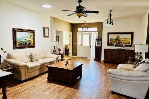 Casa en venta en Ocala, Florida, 2 dormitorios, 164.07 m2 № 2225647 - foto 2