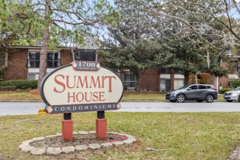 Condo in Gainesville, Florida, 1 bedroom  № 2143268 - photo 2