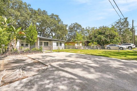 Commercial property in Tampa, Florida 145.95 sq.m. № 2393982 - photo 2