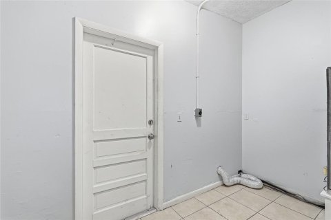 Commercial property in Tampa, Florida 145.95 sq.m. № 2393982 - photo 18