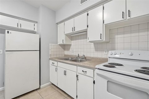 Commercial property in Tampa, Florida 145.95 sq.m. № 2393982 - photo 14