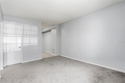 Commercial property in Tampa, Florida 145.95 sq.m. № 2393982 - photo 10