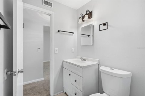 Commercial property in Tampa, Florida 145.95 sq.m. № 2393982 - photo 22