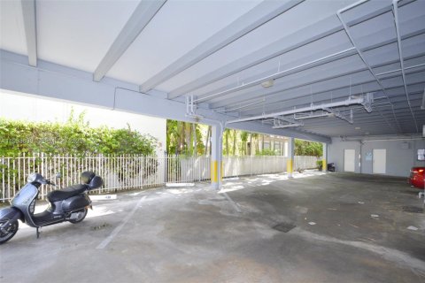 Copropriété à vendre à Miami Beach, Floride: 1 chambre, 48.31 m2 № 2010874 - photo 15